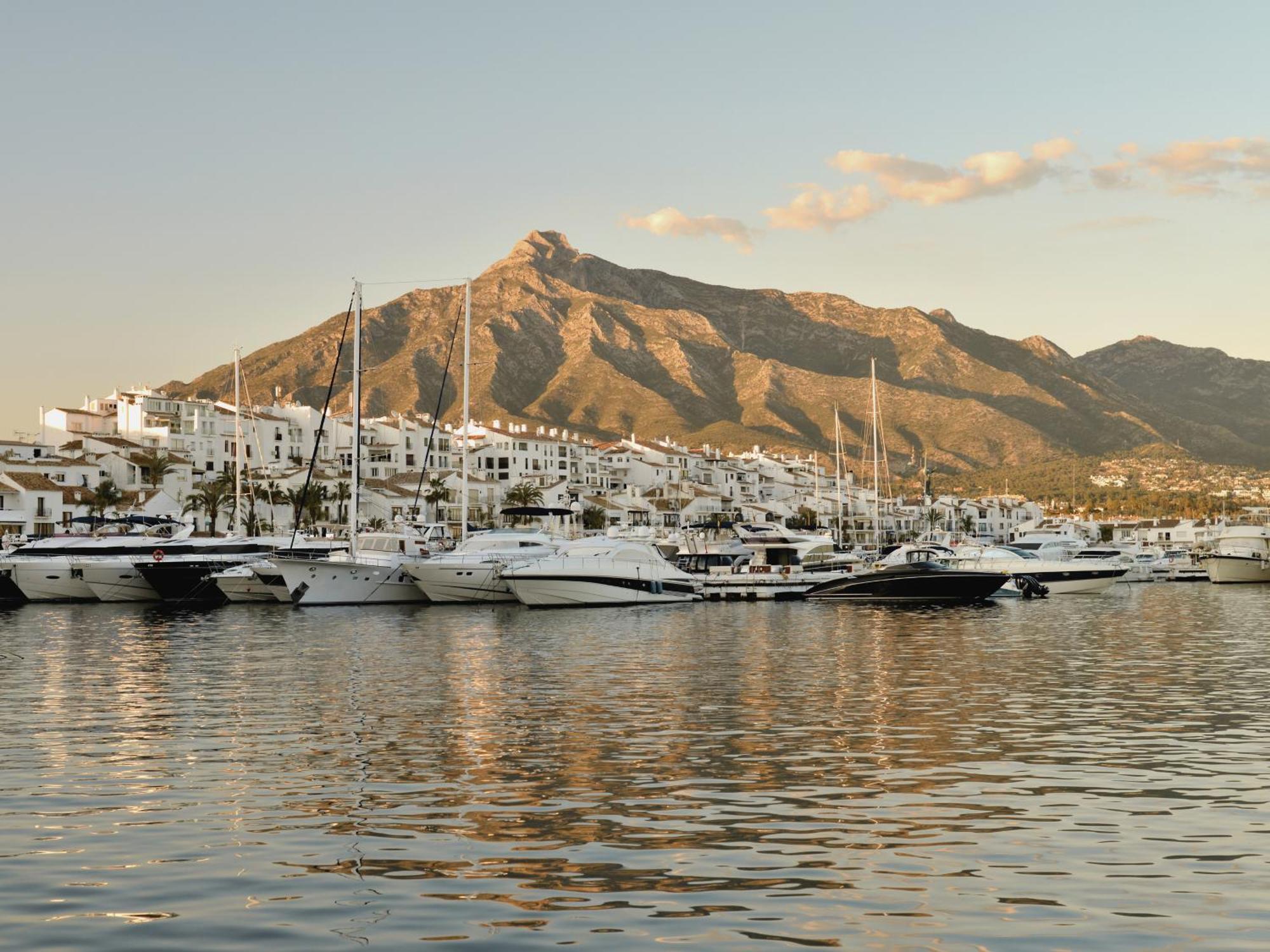 Vacation Marbella I Brand New Terrazas De Banus Apt, 24-7 Security, A Minute From The Marina, The Sea And Luxury Shopping Eksteriør billede