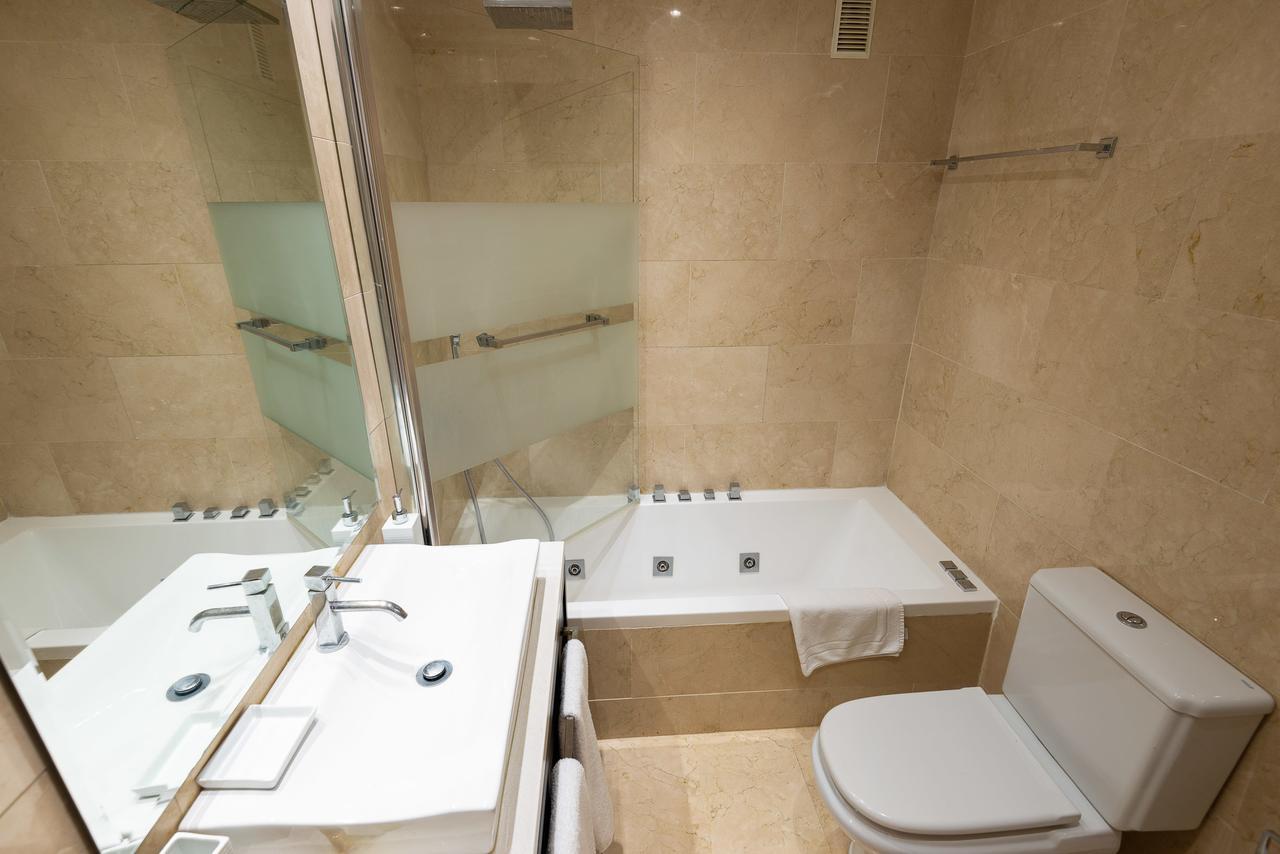 Vacation Marbella I Brand New Terrazas De Banus Apt, 24-7 Security, A Minute From The Marina, The Sea And Luxury Shopping Eksteriør billede